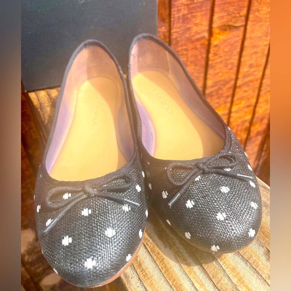 Banana Republic Black and White Polka Dot Ballet Flats, Size 6.5 - Picture 3 of 16